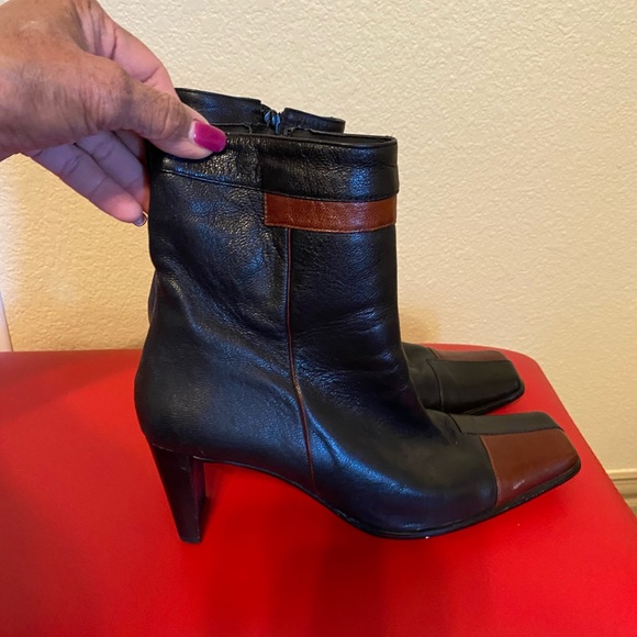 CHILEAN LEATHER GINO SA BLACK AND WINE COLOR BOOTIES - Picture 3 of 3